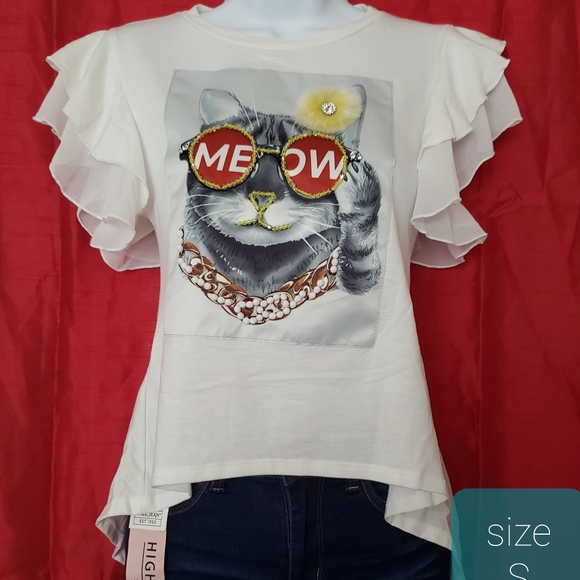 Clothes - Picture 6 of 16